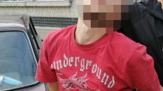 Полиция задержала грабителя магазина (фото)