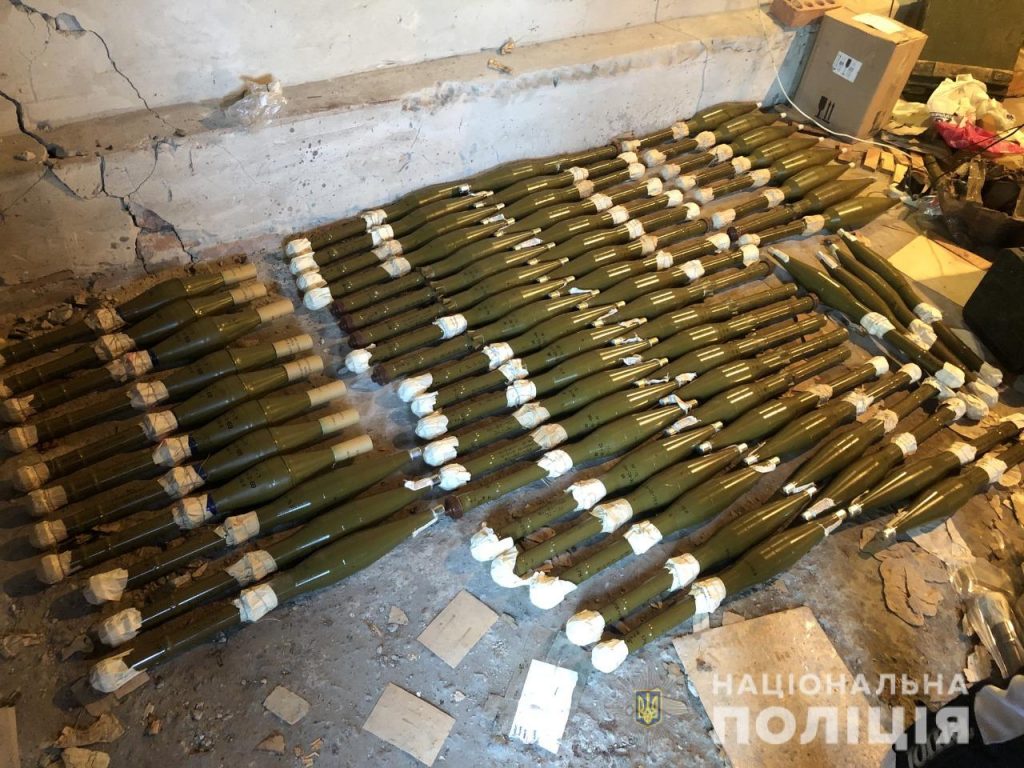 Сховище боєприпасів виявили у Харківській області (фото, відео)