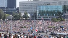 Историческая акция протеста. На улицах Беларуси собралось рекордное количество людей (видео)