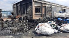 Уровень радиации на сгоревшем складе резиновых изделий — в норме (фото)