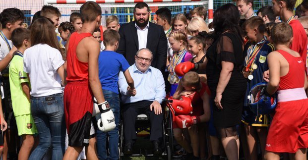 К началу учебного года в Харькове откроют 13 школьных стадионов