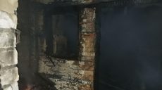 Во время тушения пожара спасатели обнаружили тело 45-летней женщины