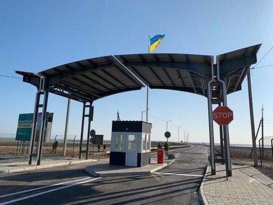 Пересекать границу из Крыма в Украине можно только в особых случаях (список)