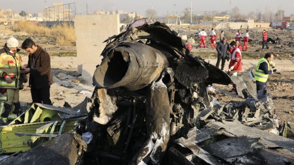 Власти Ирана выплатят компенсации семьям погибших в катастрофе самолета МАУ, — Евгений Енин