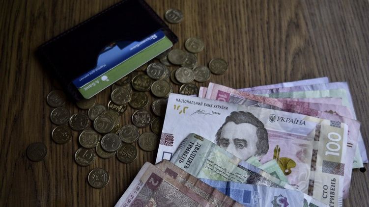 В Украине участились случаи блокирования денежных переводов банками