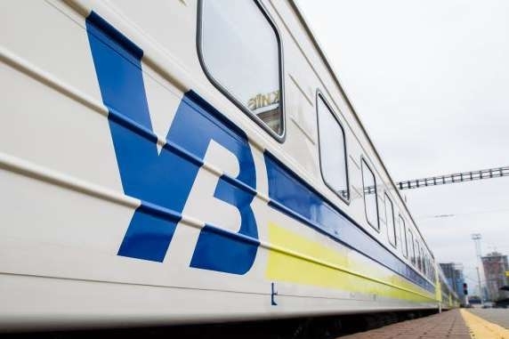Поезда харьковского направления задерживаются из-за аварии на железной дороге