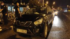 В Харькове мужчина угнал автомобиль (фото)