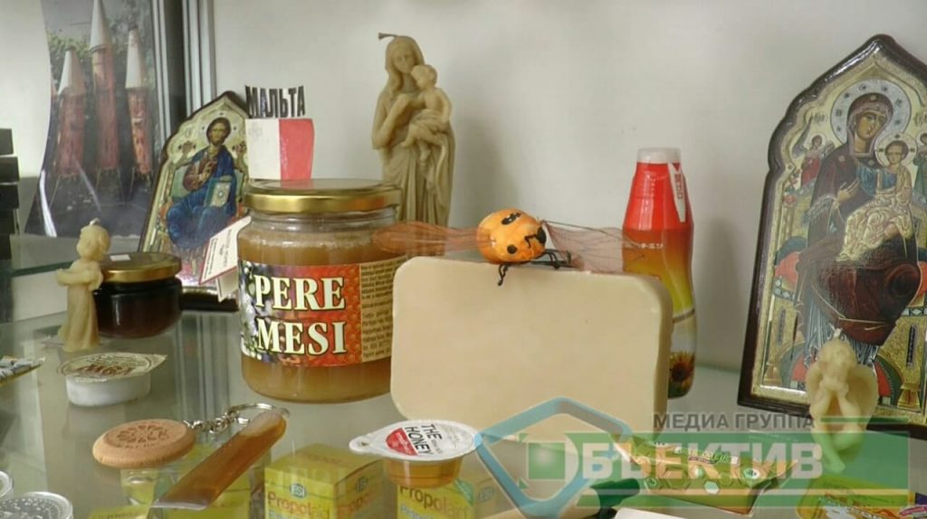 Харків’янин зібрав колекцію меду із близько 80 країн світу (фото)
