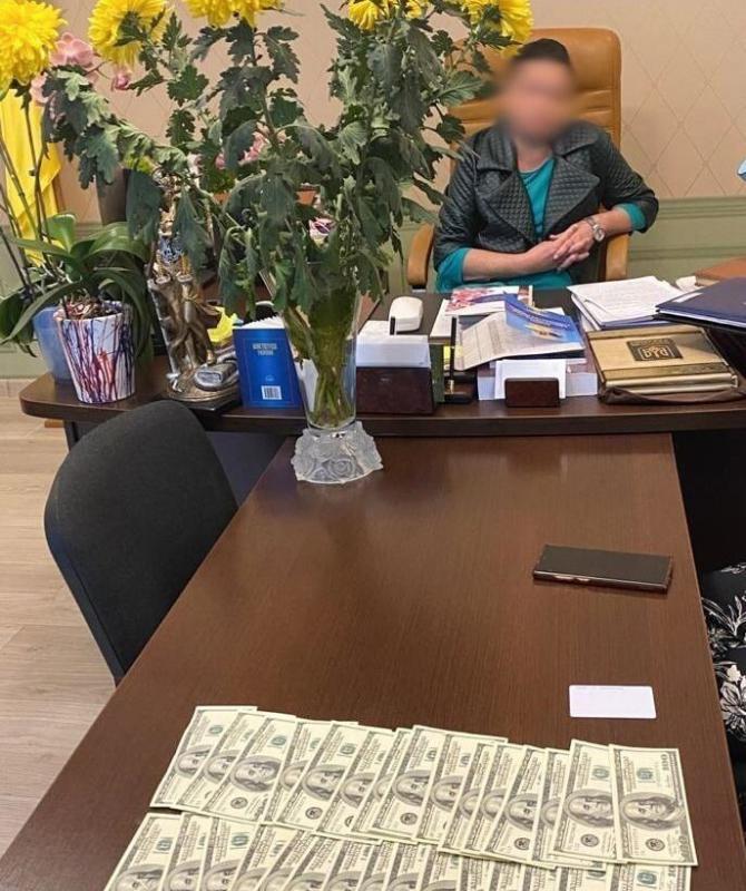 Голову Харківського окружного адміністративного суду повідомили про підозру у хабарі