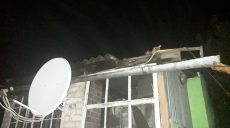Под Харьковом владелец частного дома из-за пожара остался без крыши (фото)