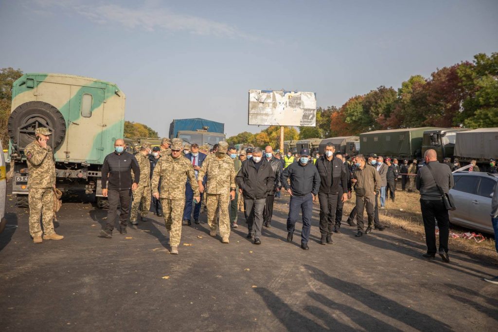 ГБР расследует четыре версии крушения военного самолета под Харьковом