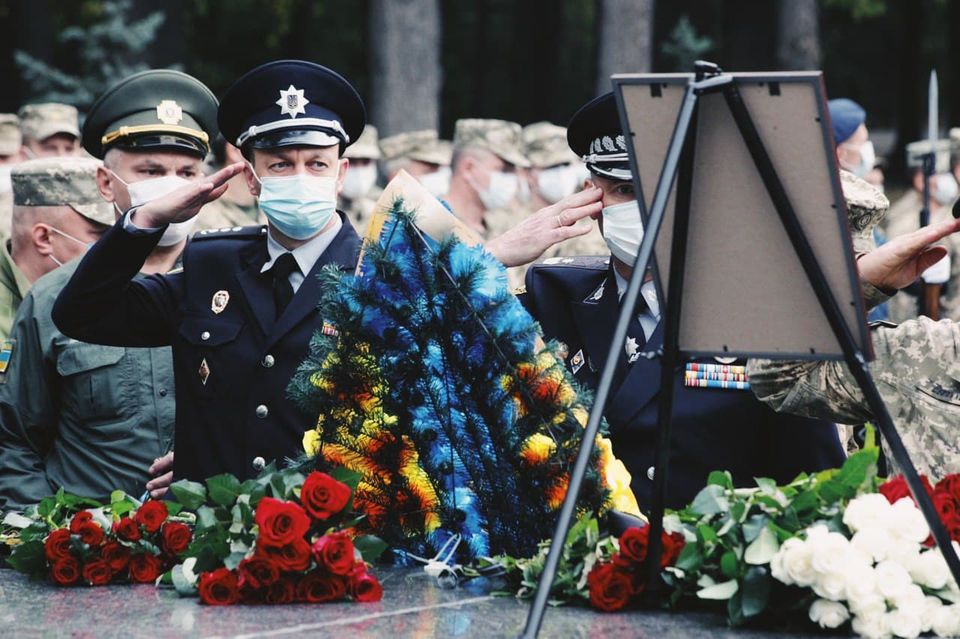 «Живі, як ангели. Святі, як діти»: загиблим в авіакатастрофі біля Чугуєва присвятили пісню