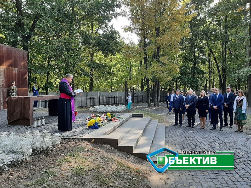 У Харкові вшанували пам’ять жертв тоталітаризму (фото)