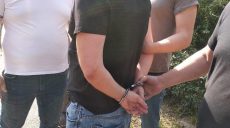 Затримано підозрюваного у розбійному нападі на жінку в центрі Харкова