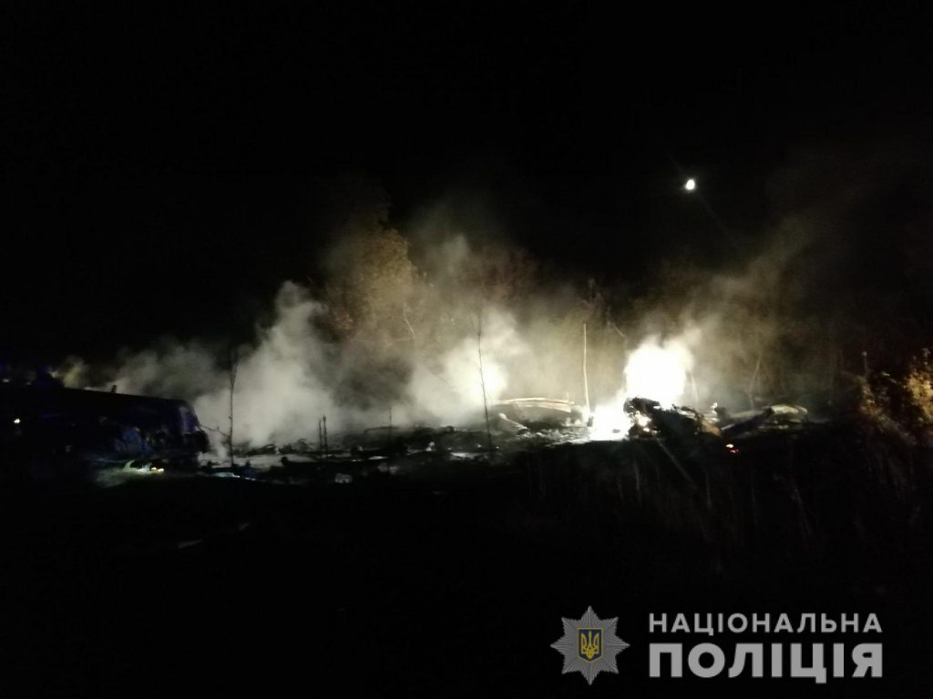 Падіння літака у Харківській області: знайдено тіла 20 загиблих