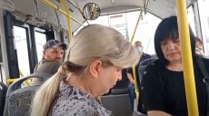 Без масок – кондуктори та водії: харків’янка скаржиться на працівників тролейбуса (відео)