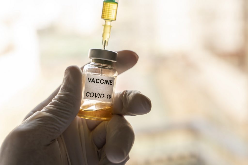 Больше половины украинцев не хотят вакцинироваться от коронавируса