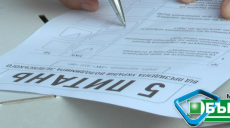 П’ять питань від президента: як реагують харків’яни на опитування біля виборчих дільниць (фото,відео)
