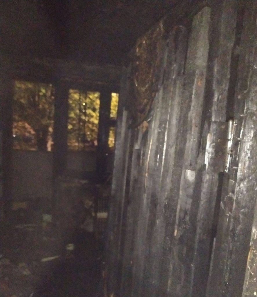 В Харькове в своей горящей квартире погиб очередной курильщик (фото)