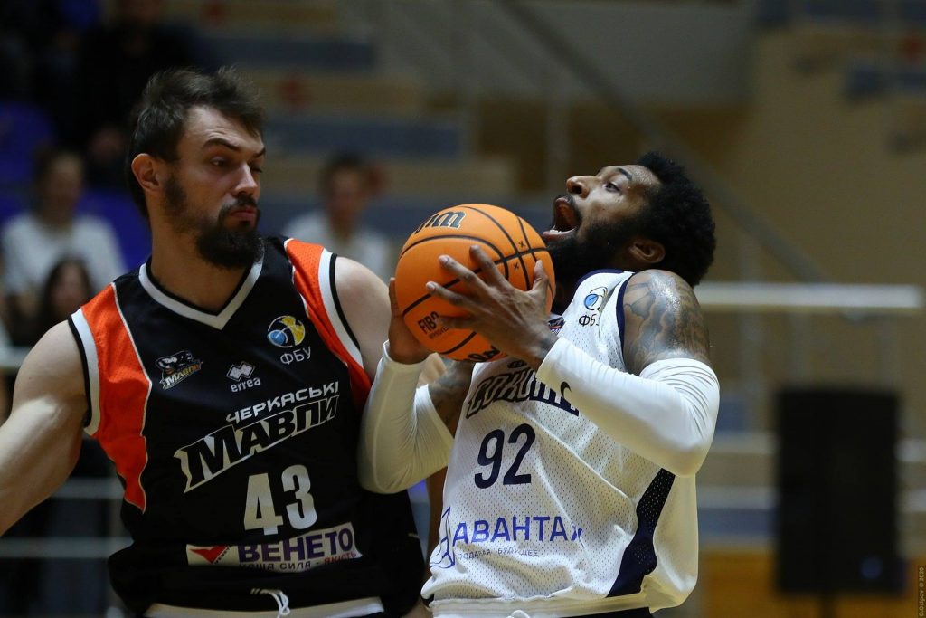 «Харьковские Соколы» начали баскетбольный сезон с победы (фото)