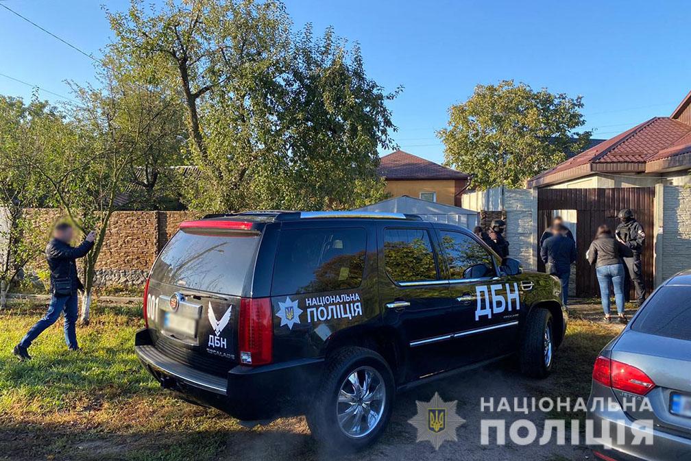 На Харьковщине в течение двух дней прошли массовые обыски наркодилеров