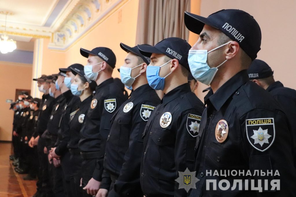 Подразделения харьковской полиции пополнились новыми кадрами (фото)
