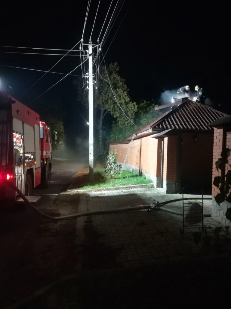 На Харьковщине сгорела баня (фото)