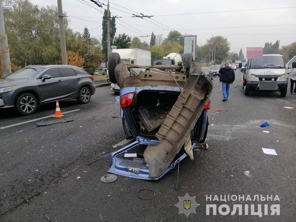 Полиция разыскивает свидетелей ДТП со смертельным исходом (фото)