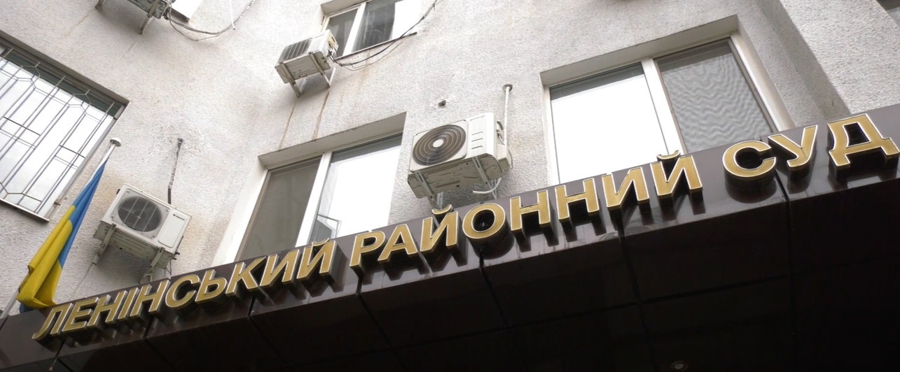 Ймовірне приховування вбивства дівчини: харківські правоохоронці постали перед судом (відео)