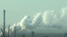 Пристрасті навколо «коксохіму»: еколог припускає, що дим, який лякає місцевих, може бути парою (відео)