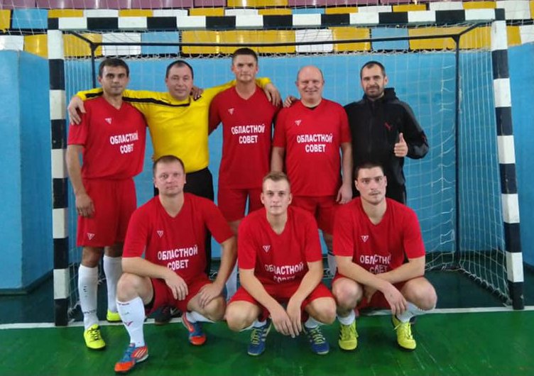 Депутаты и чиновники на Харьковщине сыграли в футбол