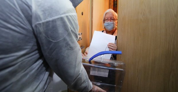 Больные коронавирусом могут проголосовать дома — Харьковский горсовет