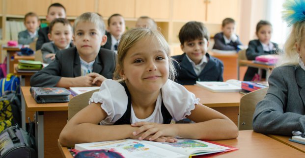 Харьковские школьники начнут учиться с понедельника