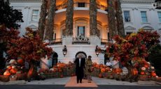 Белый дом преобразился: стартовала подготовка к Хэллоуину