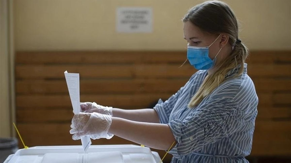 «А санитайзеры покупали сами»: в Харькове на карантинные выборы выделили более 3 млн грн