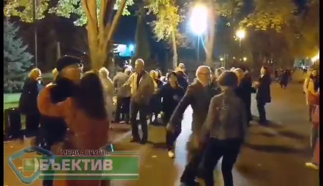 Пенсионеров будут впускать в магазины и аптеки с 10.00 до 12.00
