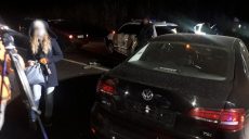 В Харькове в ДТП попали полицейский Mitsubishi, легковушки и бензовоз (фото)