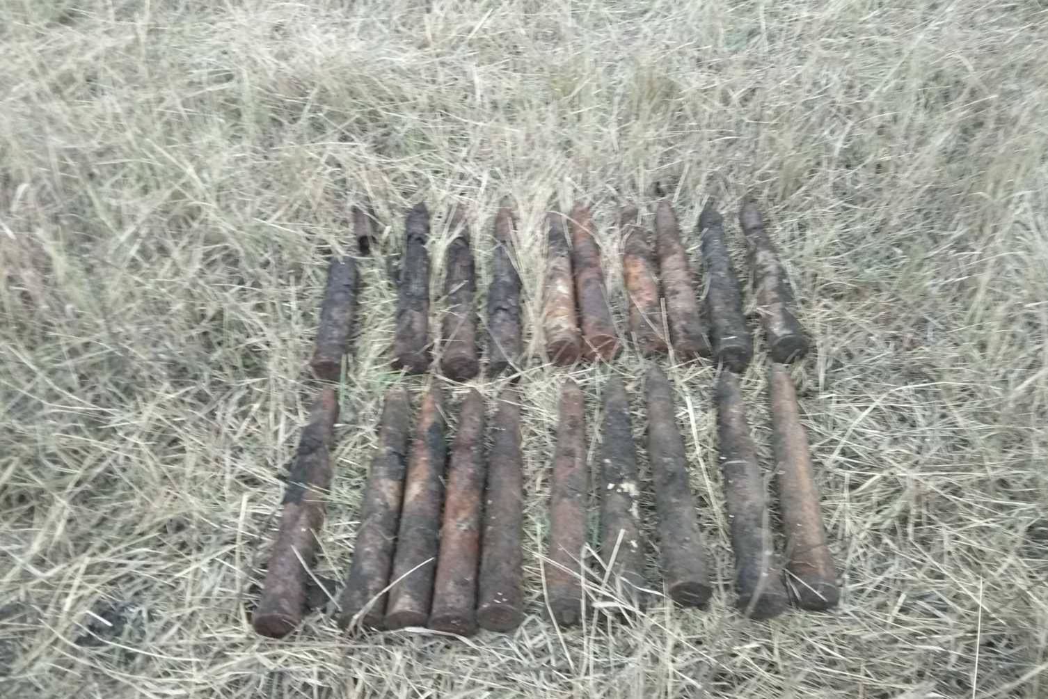 На полях Харьковщины продолжают находить снаряды (фото)