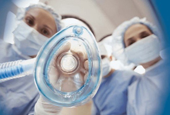 В Украине отменяют все плановые операции и госпитализацию в больницы