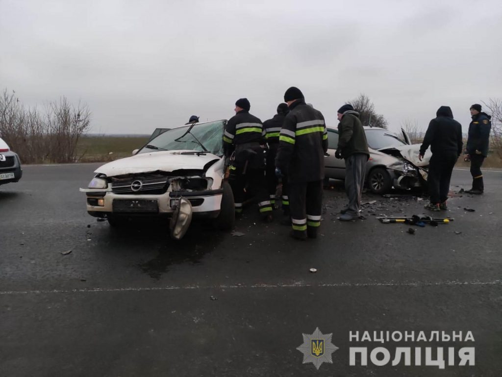 На Харьковщине в ДТП пострадали четыре человека