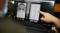 Нацгвардеец должен в течение 10 секунд запомнить внешность преступника