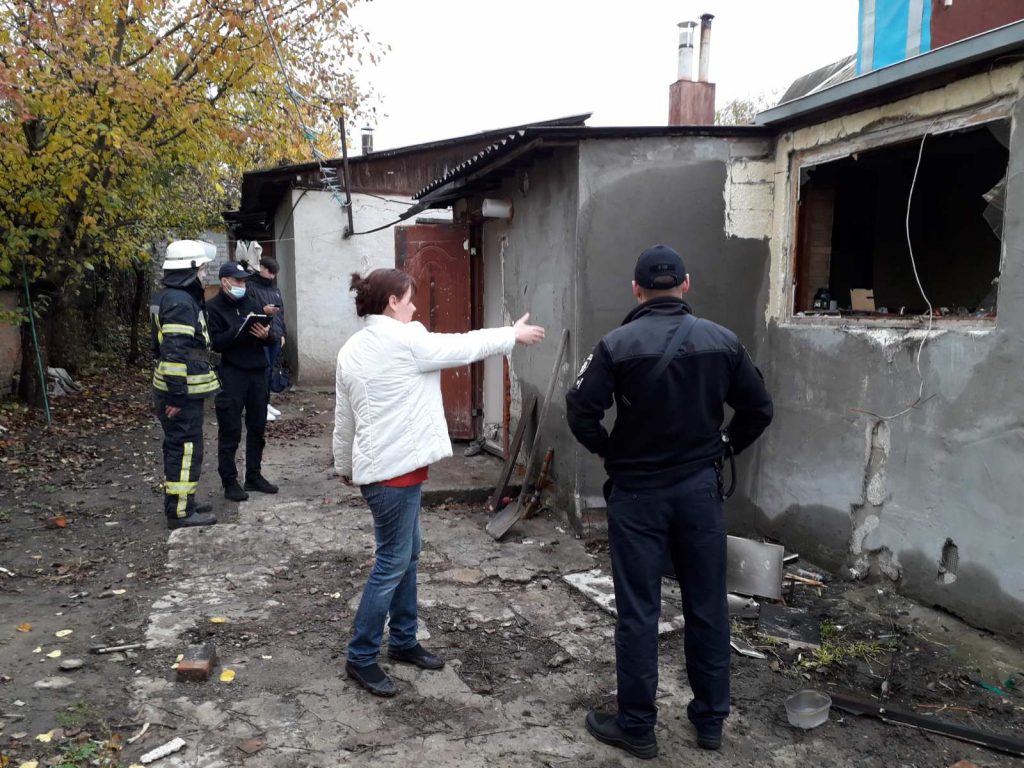 В Харькове горел частный дом (фото)