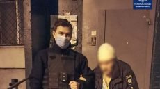 В Харькове на улице нашли 88-летнюю женщину в одной ночной рубашке