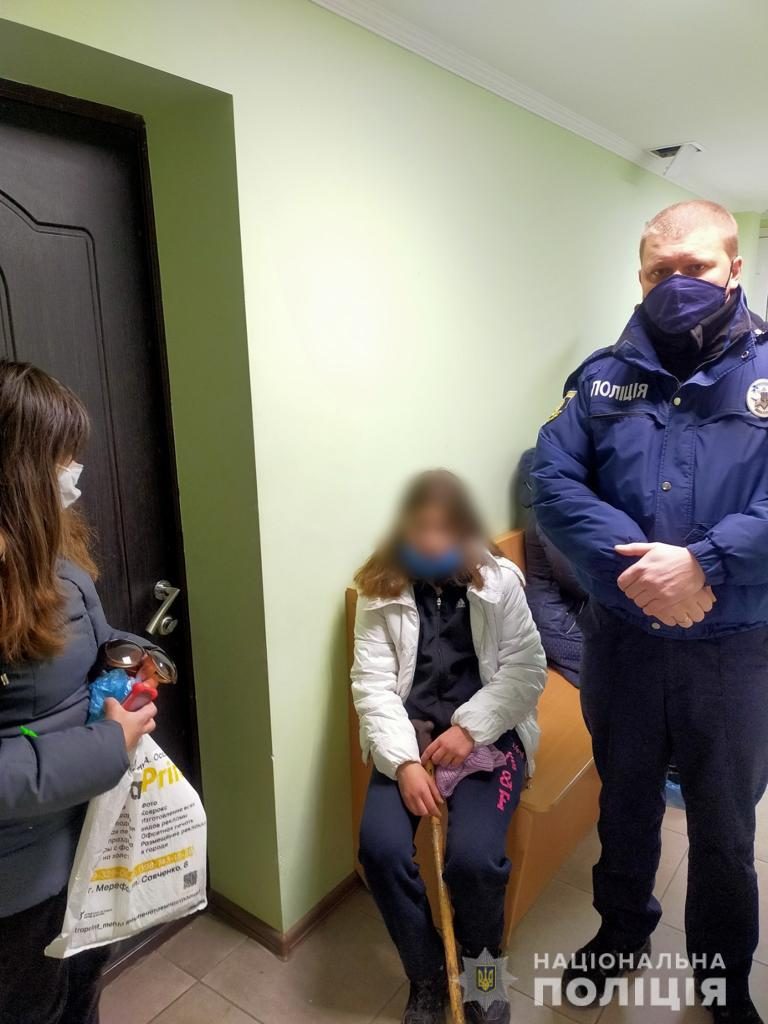 Полицейские помогли 12-летней девочке