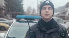 Харьковский патрульный задержал мужчину, который расплачивался в магазине сувенирными купюрами
