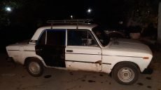 В Харьковской области охотники обстреляли легковой автомобиль, пострадали пассажиры (фото)