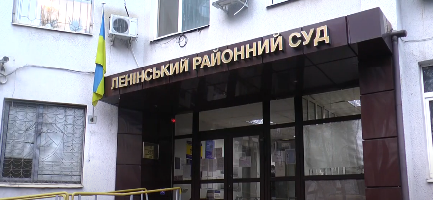 У Харкові розпочався суд над поліцейськими, яких підозрюють у приховуванні вбивства (відео)