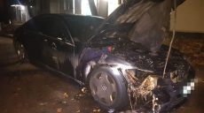 По факту возгорания двух автомобилей открыто уголовное производство: полиция подозревает поджог