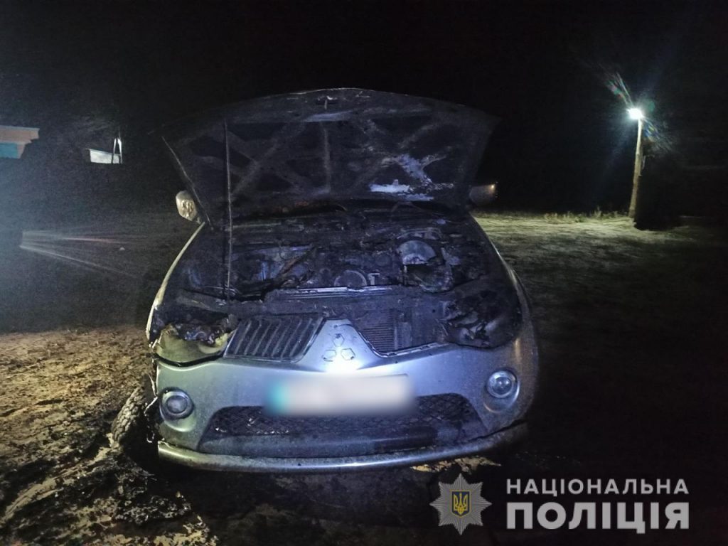 Житель Харьковщины заявил о поджоге его автомобиля (фото)