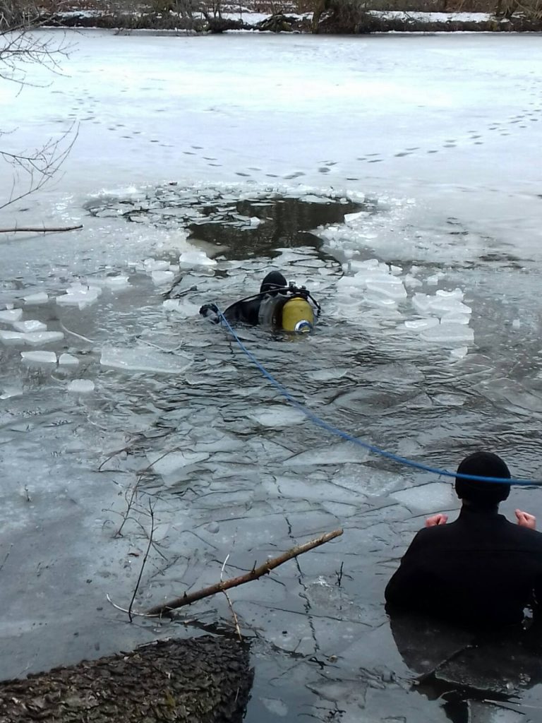Водоемы Харьковщины начали покрываться тонким льдом